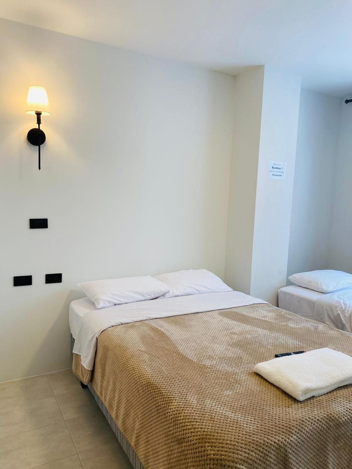 Hotel Bombay バーニョス エクステリア 写真