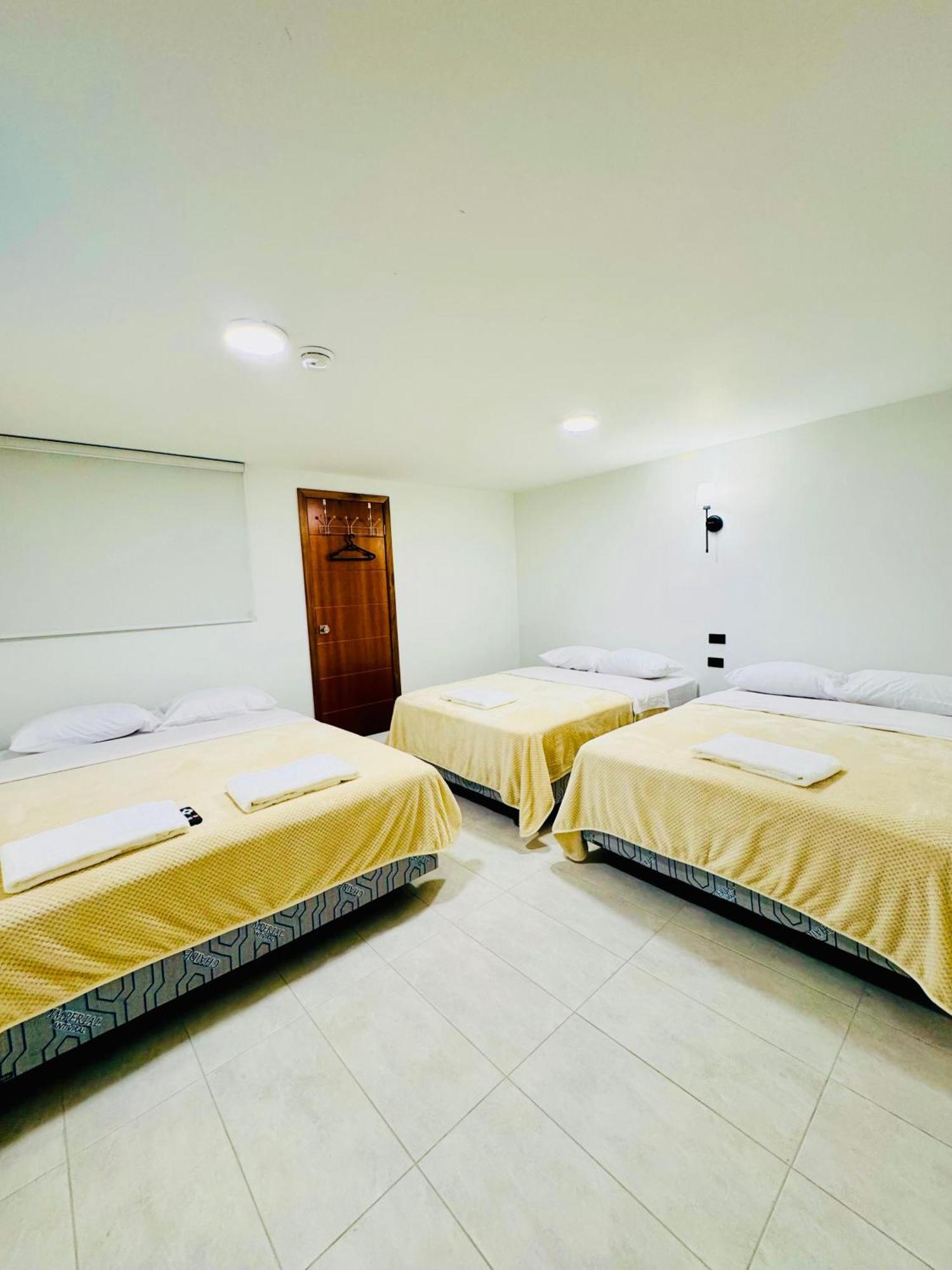 Hotel Bombay バーニョス エクステリア 写真